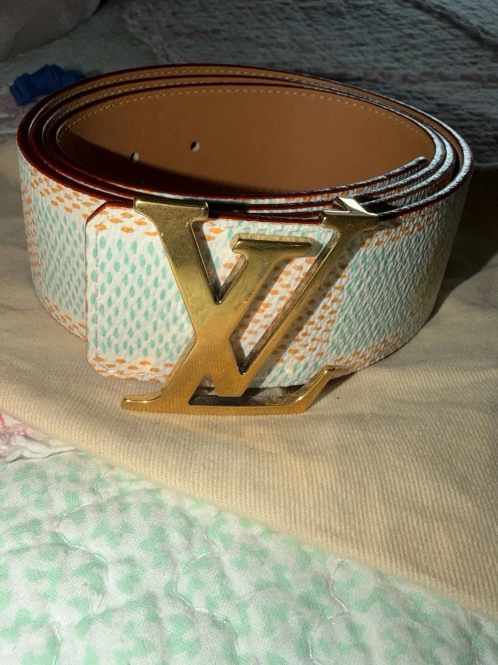 Limited edition* Men’s Louis Vuitton Reversible Belt